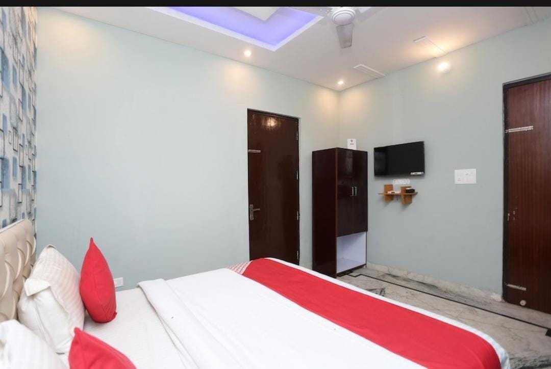 Hotel O Orchid - Tap to explore photos