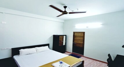 Apsara Residency Room Type - Deluxe Queen Room - AC
