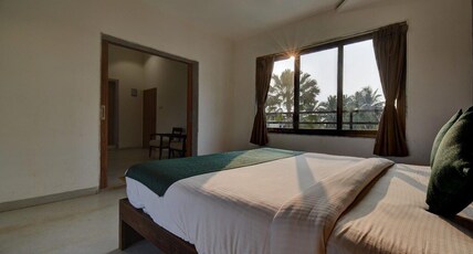 Peninsula Beach Resort Calangute Room Type - Deluxe Suite Room