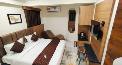 Hotel Green Fortune Room Type - Super Deluxe Room