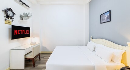 A25 - 35 Mac Thi Buoi Room Type - Standard Double Room