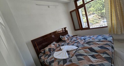KAILASH DARSHAN HOME STAY Room Type - Bedroom 1
