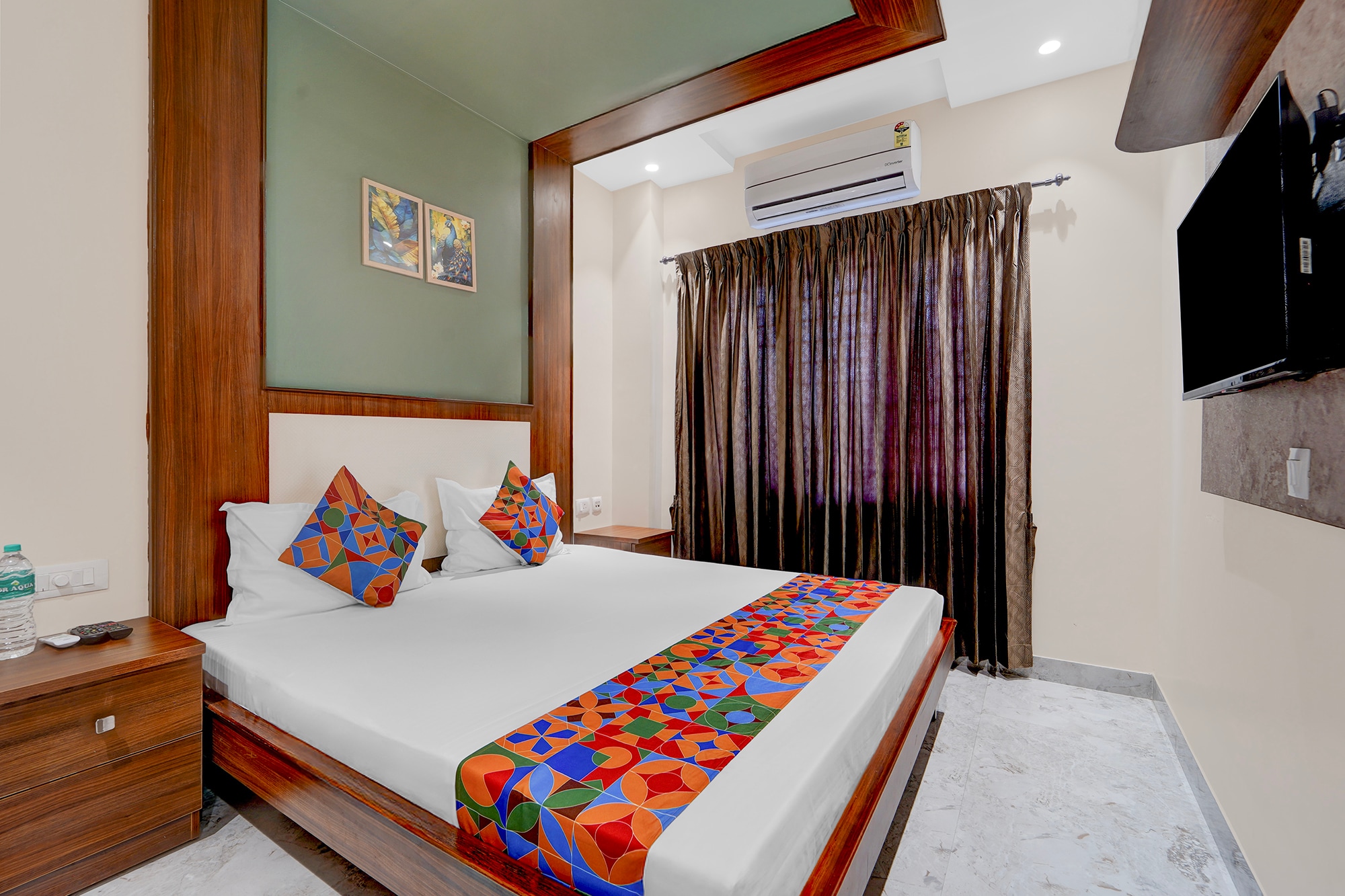 FabHotel Kayal Plaza - Tap to explore photos