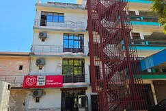 Hotel O by OYO Ganapati Inn