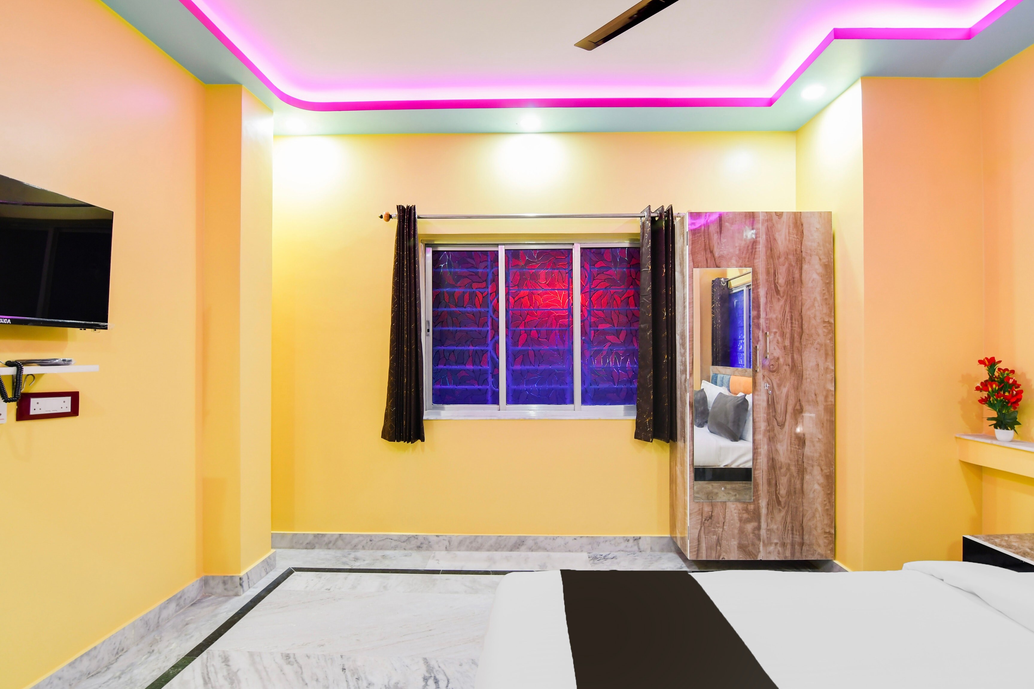 Hotel O AASHIANA HOTEL AND RESTAURANT Birati Railway Station - Tap to explore photos