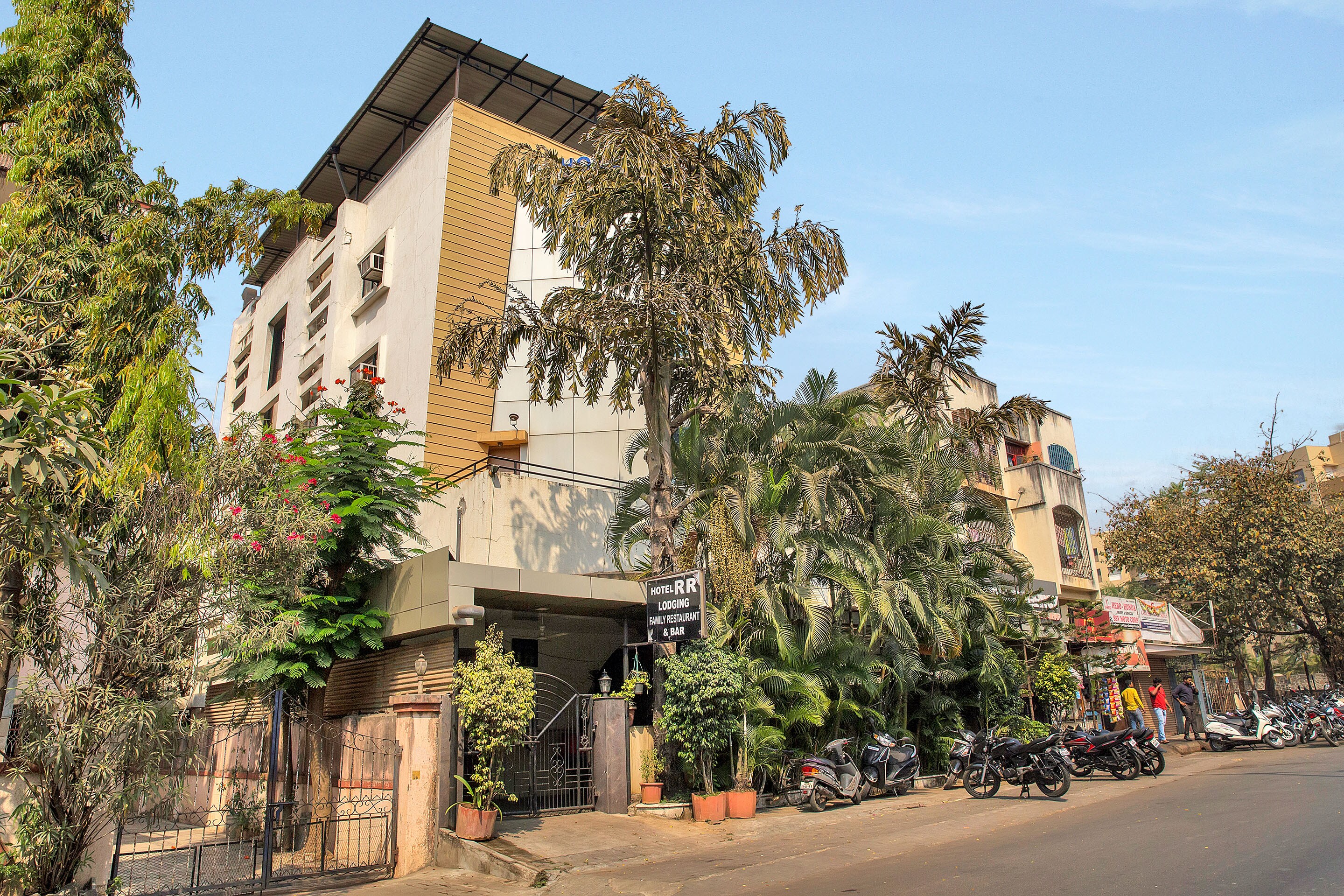 Hotel O Ratna Regency - Tap to explore photos