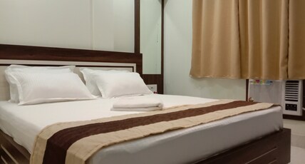 Hotel Shivaanjali Room Type - Deluxe Room