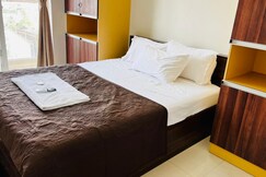 SkyView 2BHK Stay Near Kamakshi Hospital
