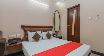 Hotel Ratnawali Room Type - Deluxe Room Hotel Ratnawali Room Type - Deluxe Room