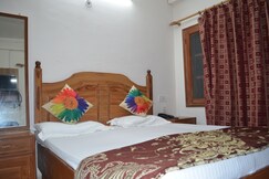 Hotel Centre Point ,Palampur