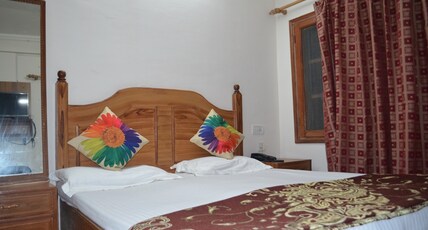 Hotel Centre Point ,Palampur Room Type - Tea Breeze Non AC Deluxe Suite