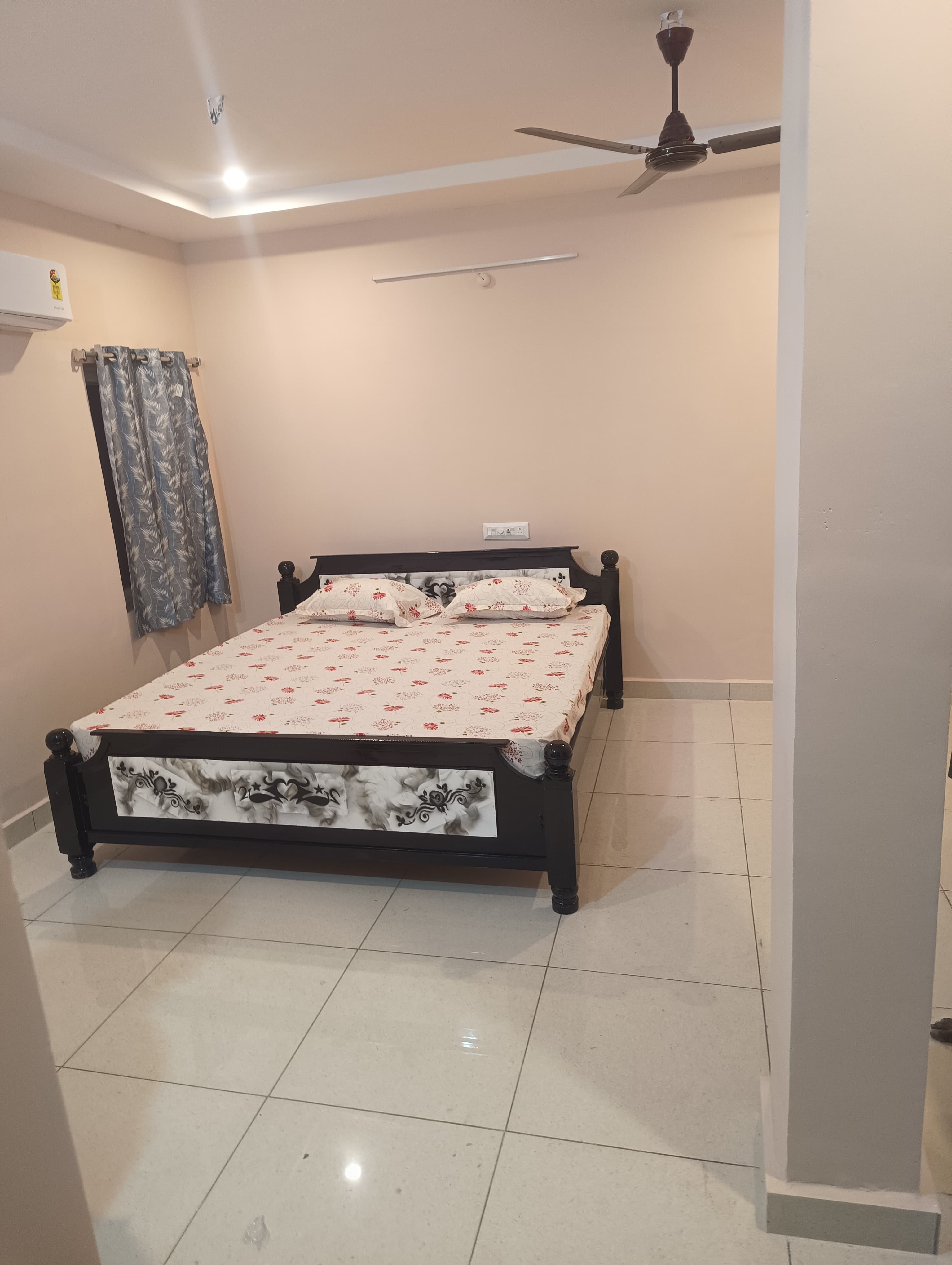 Hotel Bhimavaram Homestay - Tap to explore photos