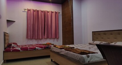 Smriti Homestay Room Type - Bedroom: 201