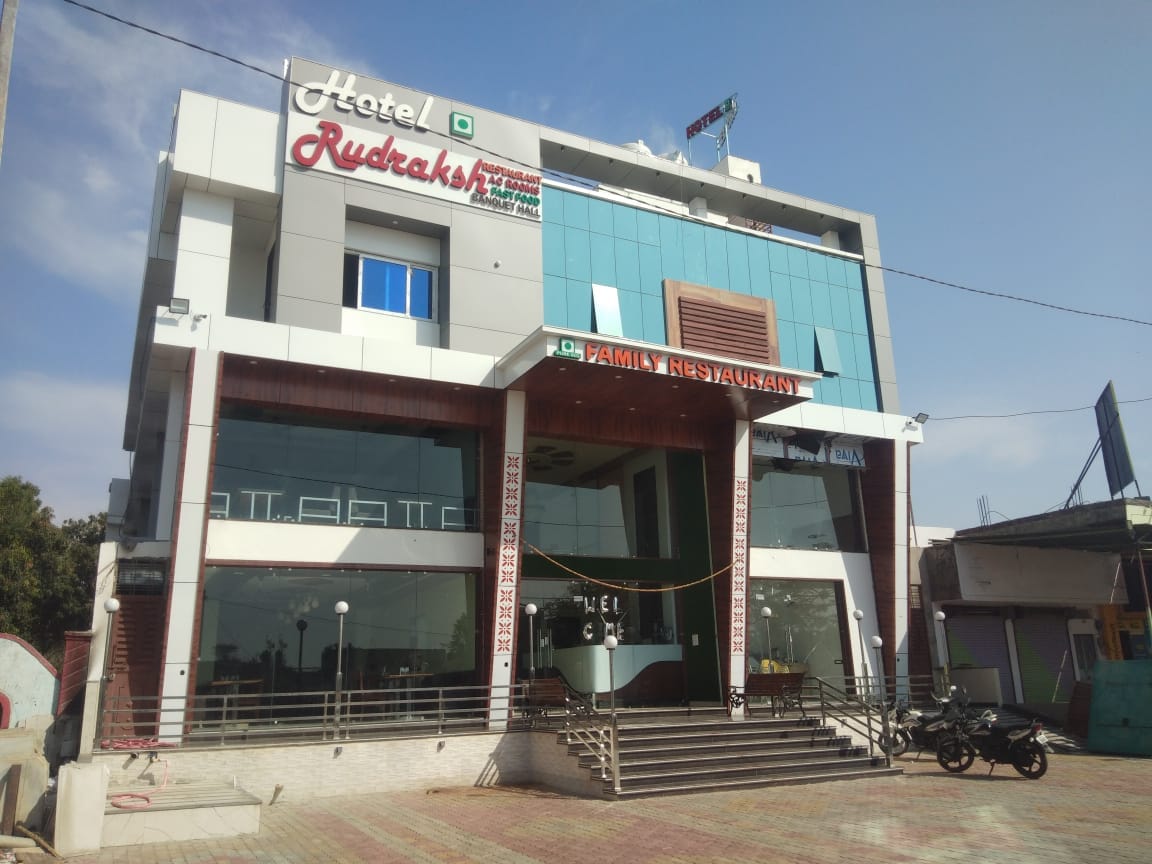 Hotel Rudraksh - Tap to explore photos