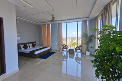 AeroVale Lodge Guest House and restaurant