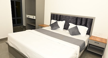 The Reef Lounge Mysuru Room Type - Deluxe Room Without Balcony The Reef Lounge Mysuru Room Type - Deluxe Room Without Balcony