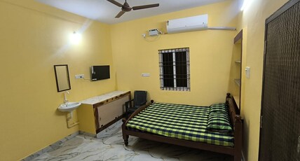 Happy Residency Ranipet Room Type - Deluxe AC Room