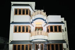 Gaurav Boarding House