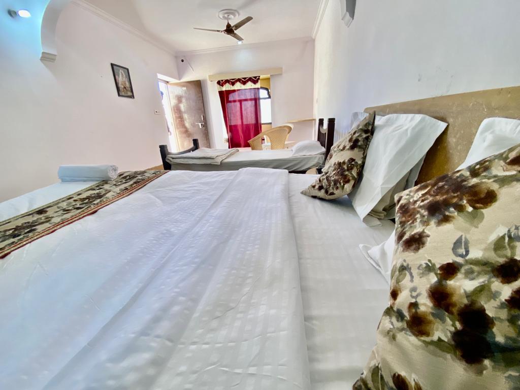 Mariyan Desert Safari Camps - Tap to explore photos