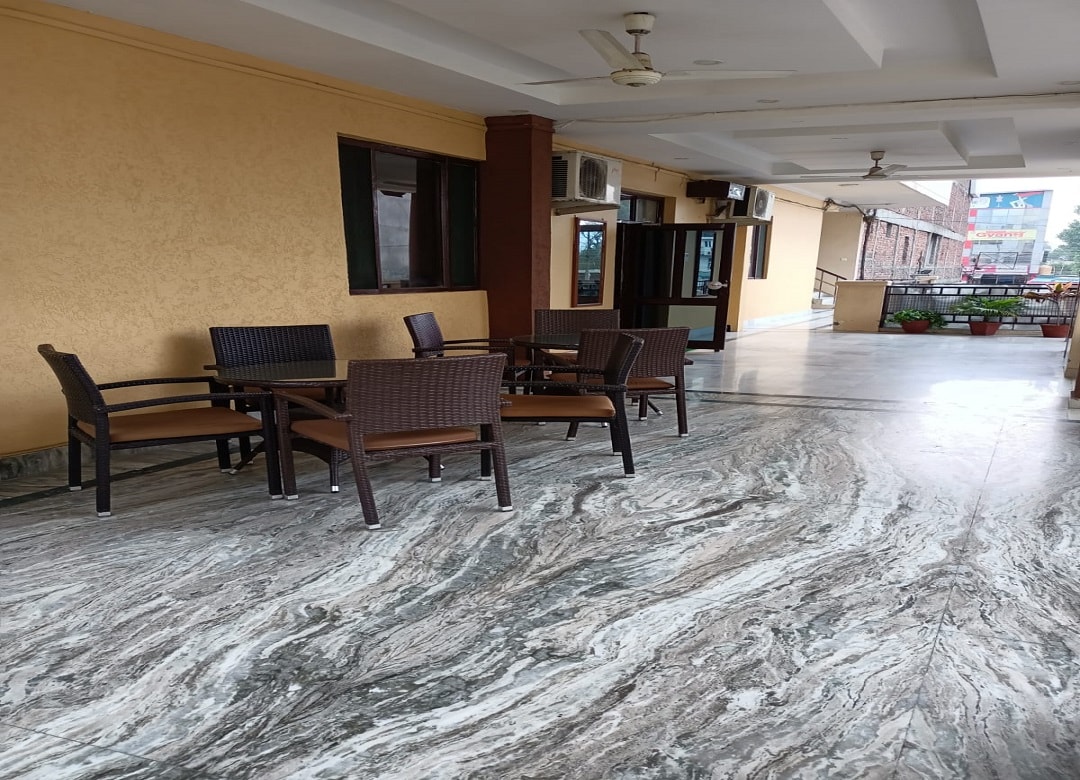 Hotel Suvidha Palace - Tap to explore photos