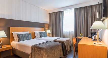 Mercure Lisboa Almada Room Type - Privilege Room with twin beds