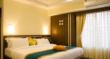 PARK RIVIERA Room Type - Executive Room