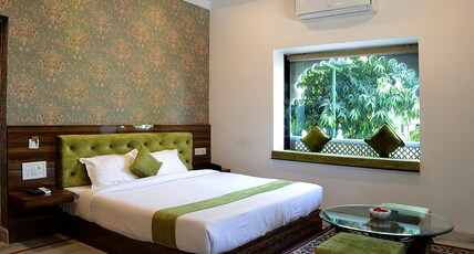 Ambay Villa | Rooms in a Luxury Stay Room Type - Deluxe Room