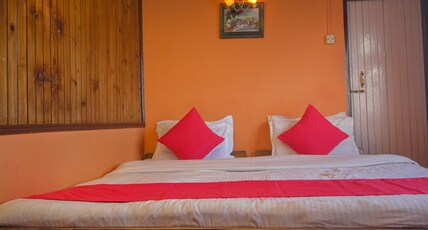 Hotel Manakamna Residency Room Type - STANDARD DOUBLE-BED BEDROOM (NON-VIEW ROOM) With Indian Toilet.