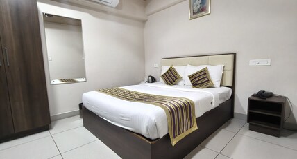 CASA in Luxury Suites Room Type - Budget Room AC
