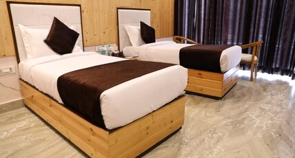 corbett paradise Room Type - Deluxe