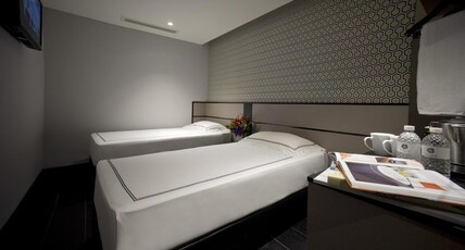 Venue Hotel - The Lily Room Type - Standard Twin Room  (No Window)