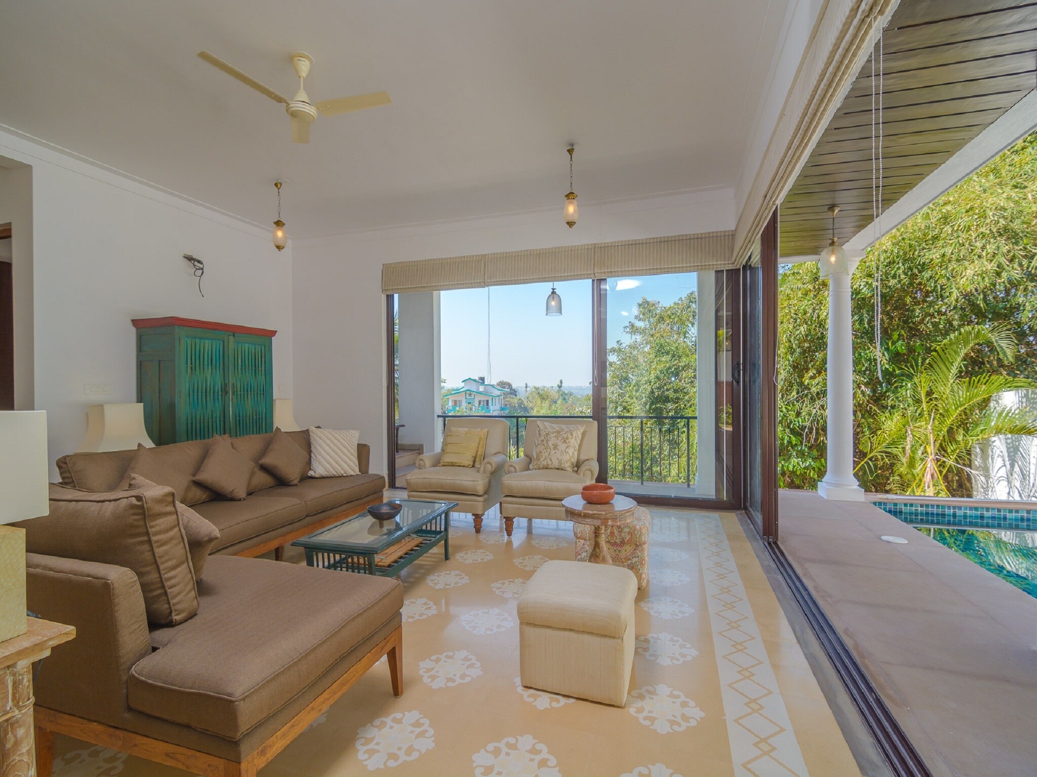 Casa Sol 2 |3 BHK Luxurious Villa in Candolim - Tap to explore photos