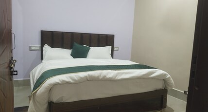 Dixit Residency Room Type - Deluxe Room