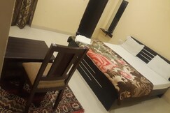 Kalyan Guest House