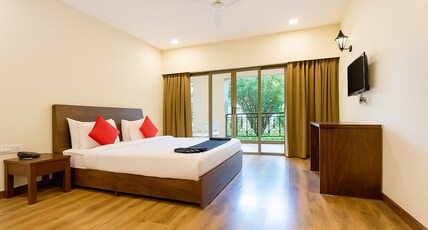 Discover Resorts - Karjat Room Type - Family Suite With Bathtub and Balcony