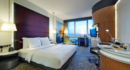 DoubleTree by Hilton Istanbul - Moda Room Type - KING DELUXE SEA VIEW ROOM DoubleTree by Hilton Istanbul - Moda Room Type - KING DELUXE SEA VIEW ROOM