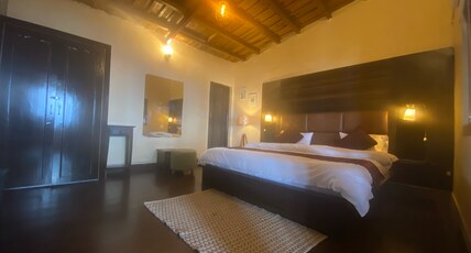 Wincliff Orchard Resort Room Type - King Deluxe room