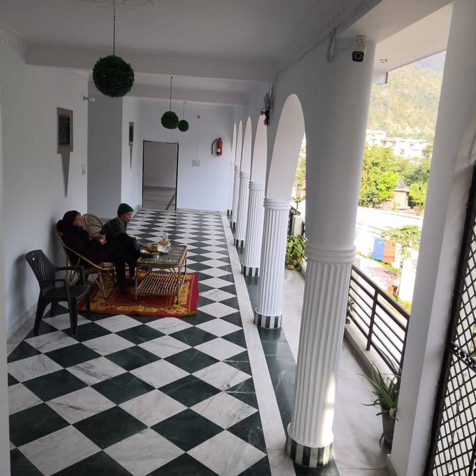 Govind Guest House - Tap to explore photos