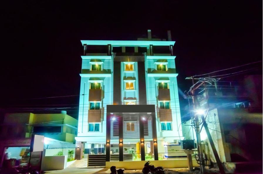Sri Capital Residency - Tap to explore photos