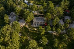 The Woods Retreat