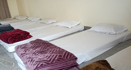 Ayanam Palace Room Type - 7 Beded AC Family Room with 2 Balcony and 2 attached Toilet
