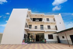 Super Collection O Iskcon Vrindavan Formerly Shri Mukund Dham