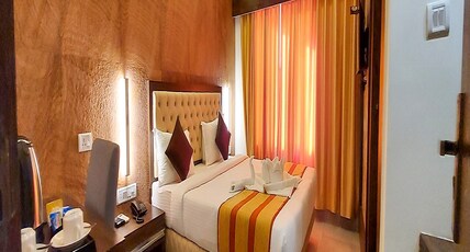 Hotel Reef Atlantis Room Type - Deluxe Room with Work Desk