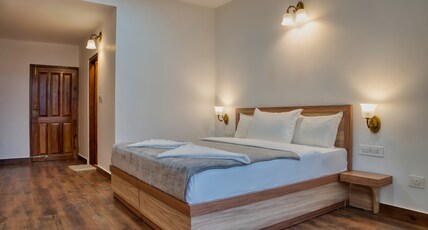 Thapa Farms, Koti (Kufri-Chail Road) Room Type - Executive Room