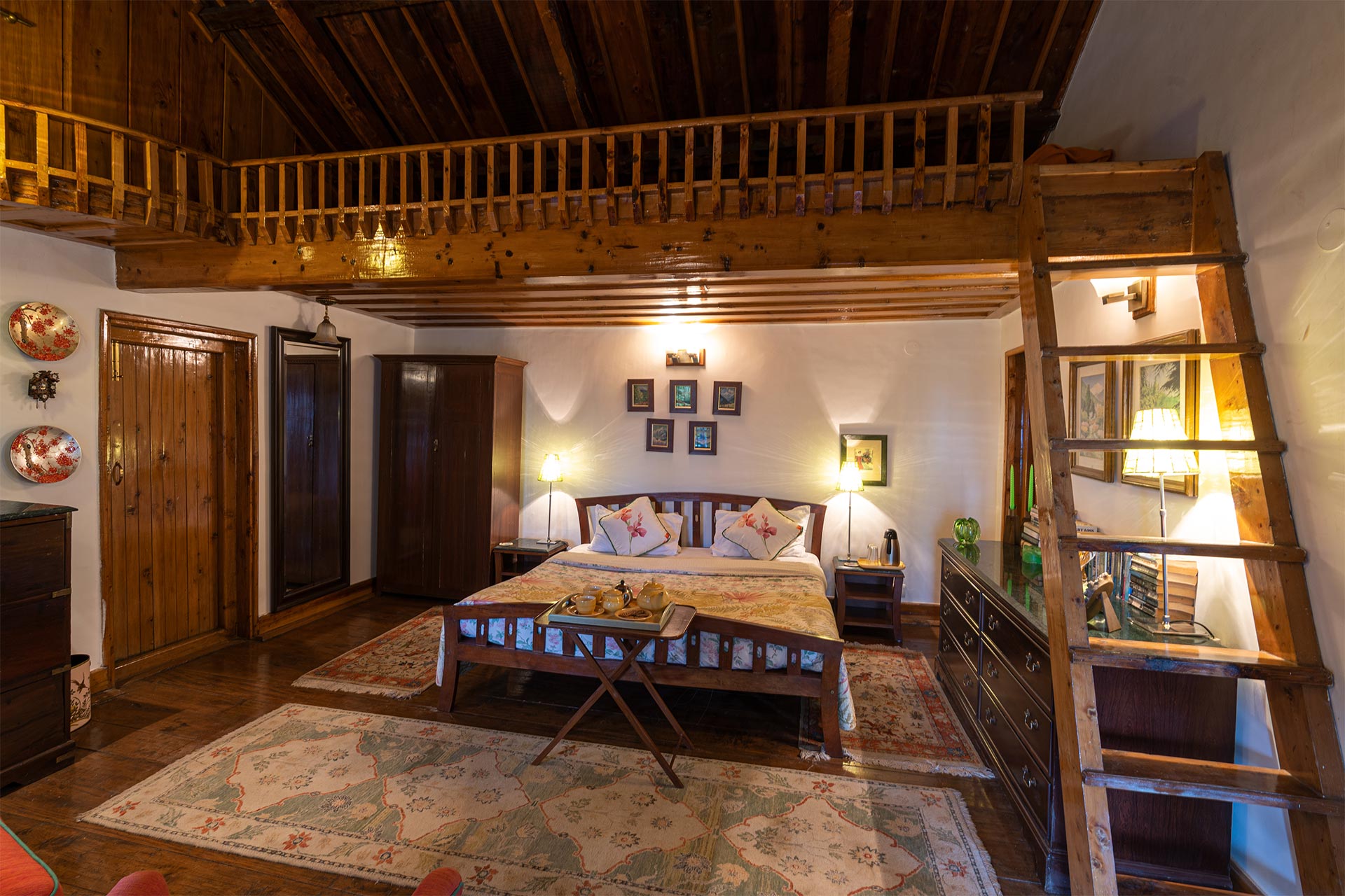 StayVista | Violet Hill 3 BHK Villa - Tap to explore photos