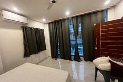 HOTEL SVR GRAND