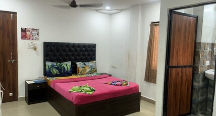 Jerrisa Paradise Deluxe rooms in Calangute Room Type - Deluxe with Balcony