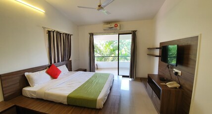 JD Villa Lonavala Room Type - AC Executive Room with Balcony