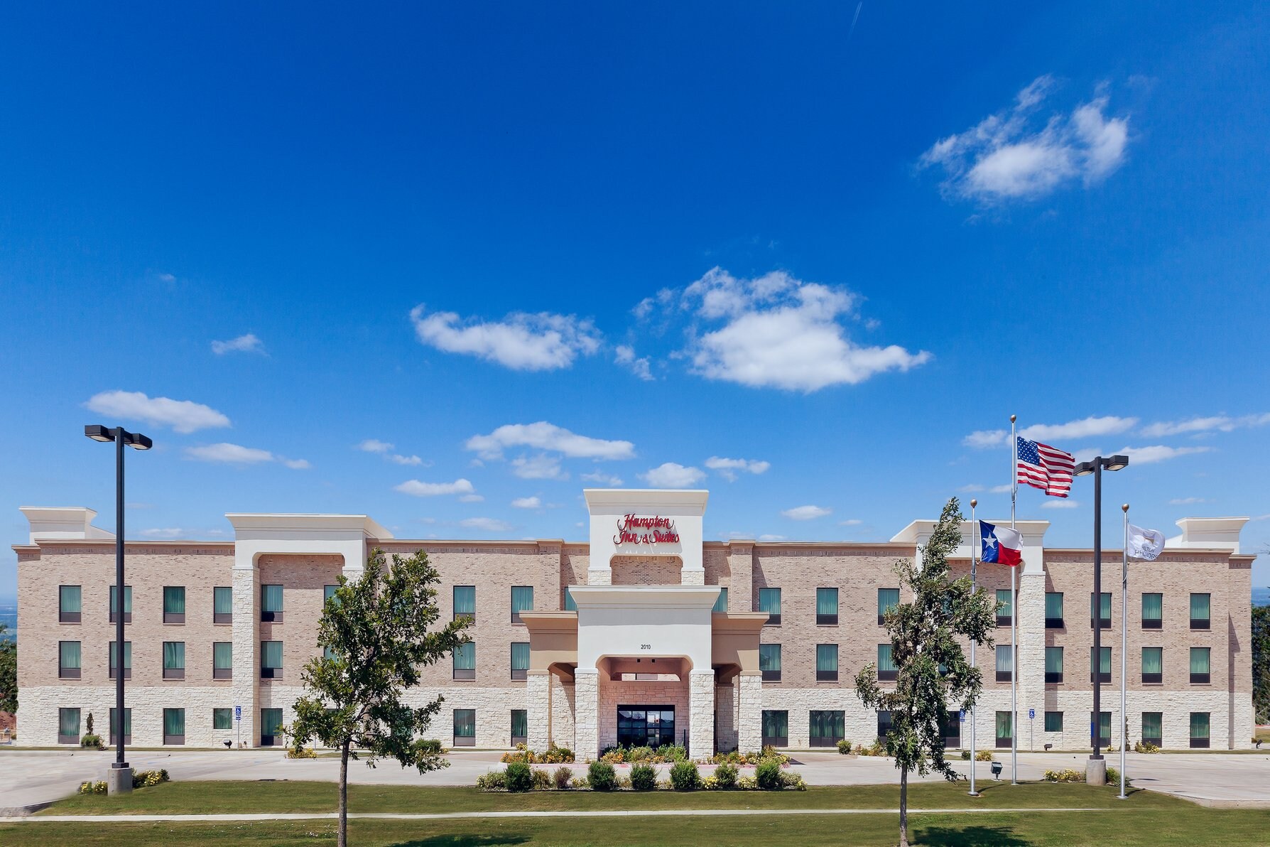 Hampton Inn & Suites by Hilton Dumas - Tap to explore photos