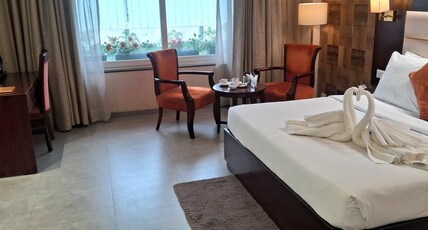 J P HOTEL AND WEDDING SQUARE Room Type - SUPER DELUXE ROOM